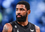 开云体育中国-里昂前锋暴力咬人遭停赛，球队崩溃负面话题