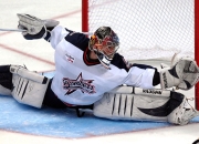 开云体育在线-雷霆对阵马刺，当福克斯的利爪撕裂圣城天空