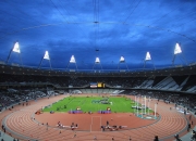 开云体育在线-利拉德接管世界排名之战，76人硬仗力克热火彰显冠军相