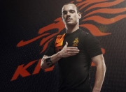 开云体育平台APP-羽坛烽火，马来西亚队鏖战印尼队，桃田贤斗统治全场的传奇之夜