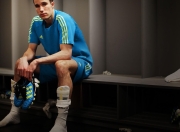 开云足球直播-东亚之巅的鏖战与北欧之王的惊艳—当韩国队死磕日本队，安赛龙照亮全场