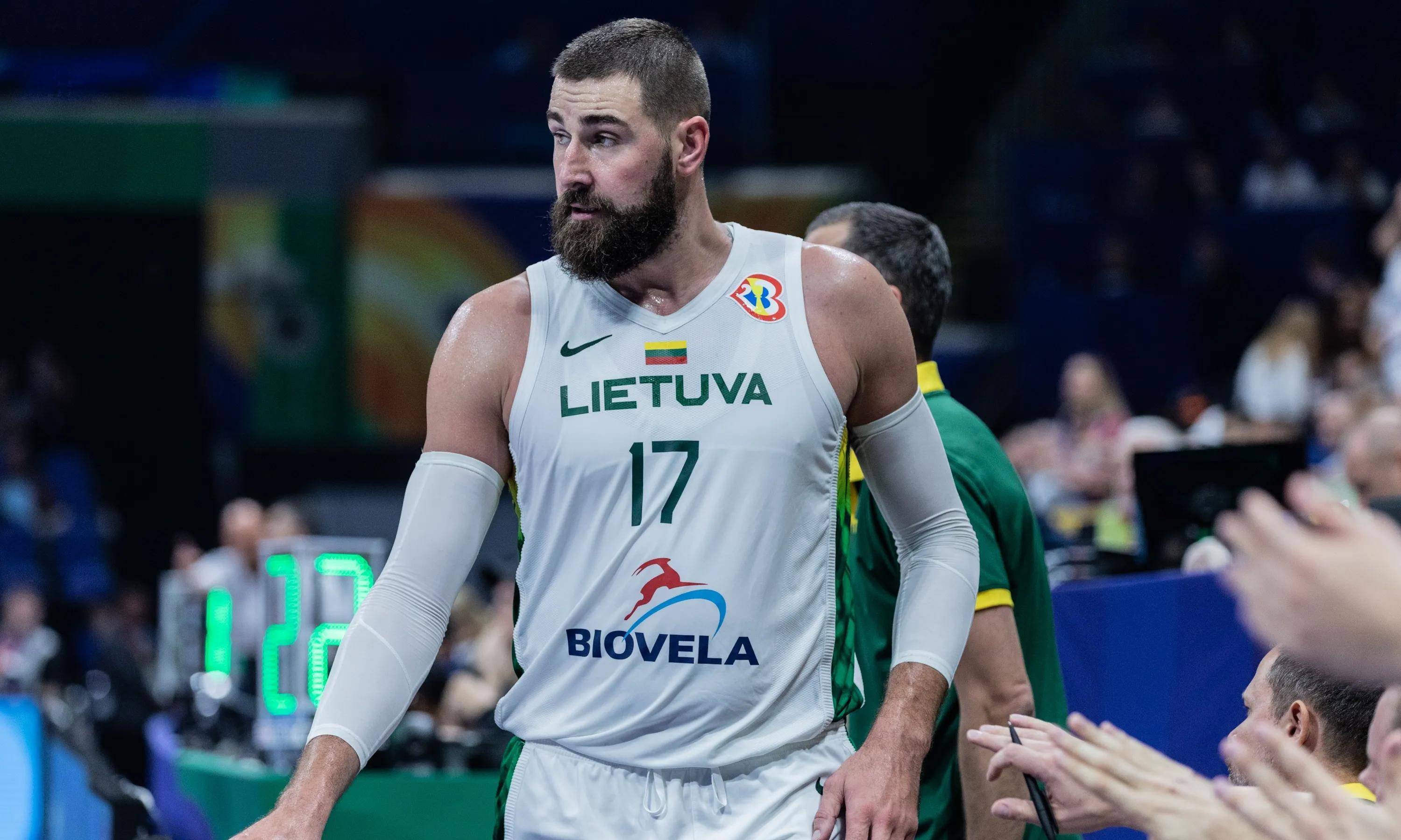 立陶宛男篮绝地反击火箭,费沃斯高光表现 立陶宛男篮绝地反击火箭,费沃斯高光表现