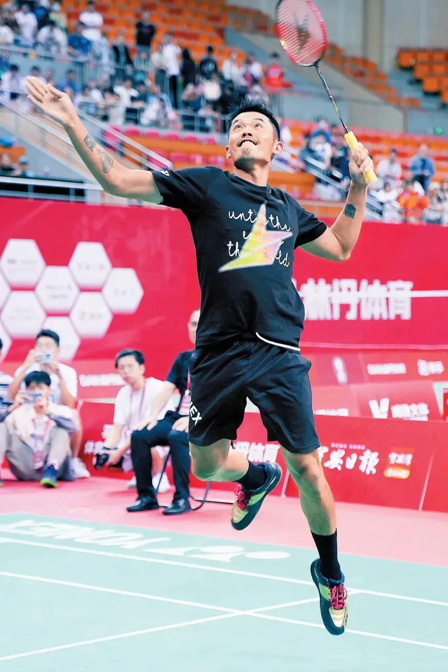 英格兰羽毛球队轻取日本羽毛球队,林丹惊艳世界的简单介绍 英格兰羽毛球队轻取日本羽毛球队,林丹惊艳世界的简单介绍