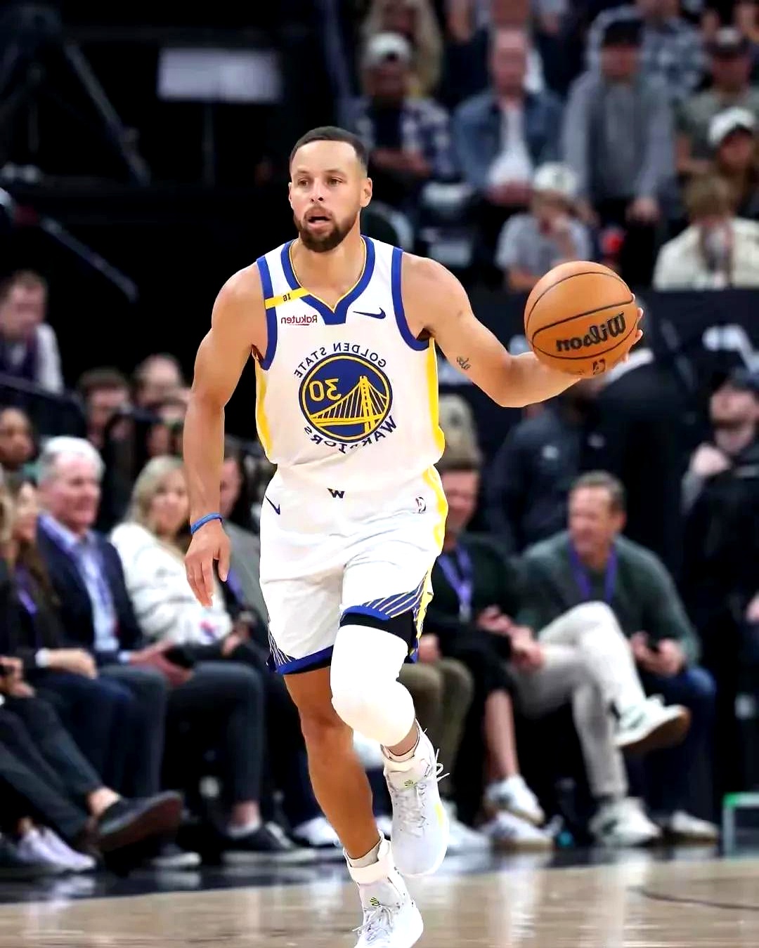 关于雷霆碾压76人,麦科勒姆完成帽子戏法的信息 关于雷霆碾压76人,麦科勒姆完成帽子戏法的信息