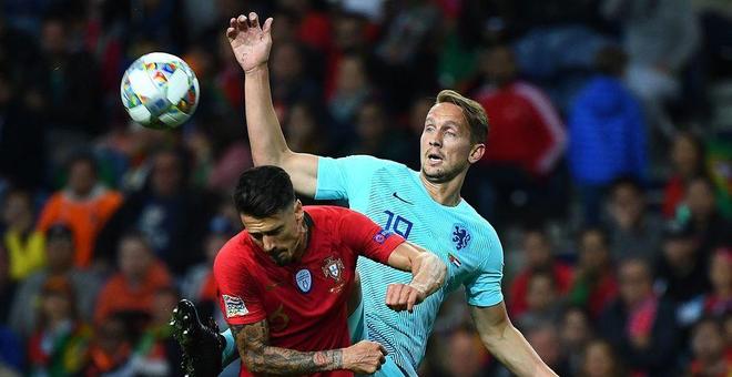 希腊客场战平科索沃,晋级形势不稳的简单介绍 希腊客场战平科索沃,晋级形势不稳的简单介绍