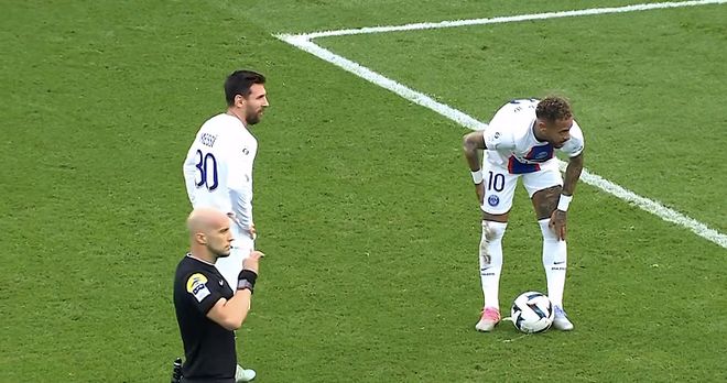 大巴黎逆转晋级,梅西助攻抢眼的简单介绍 大巴黎逆转晋级,梅西助攻抢眼的简单介绍