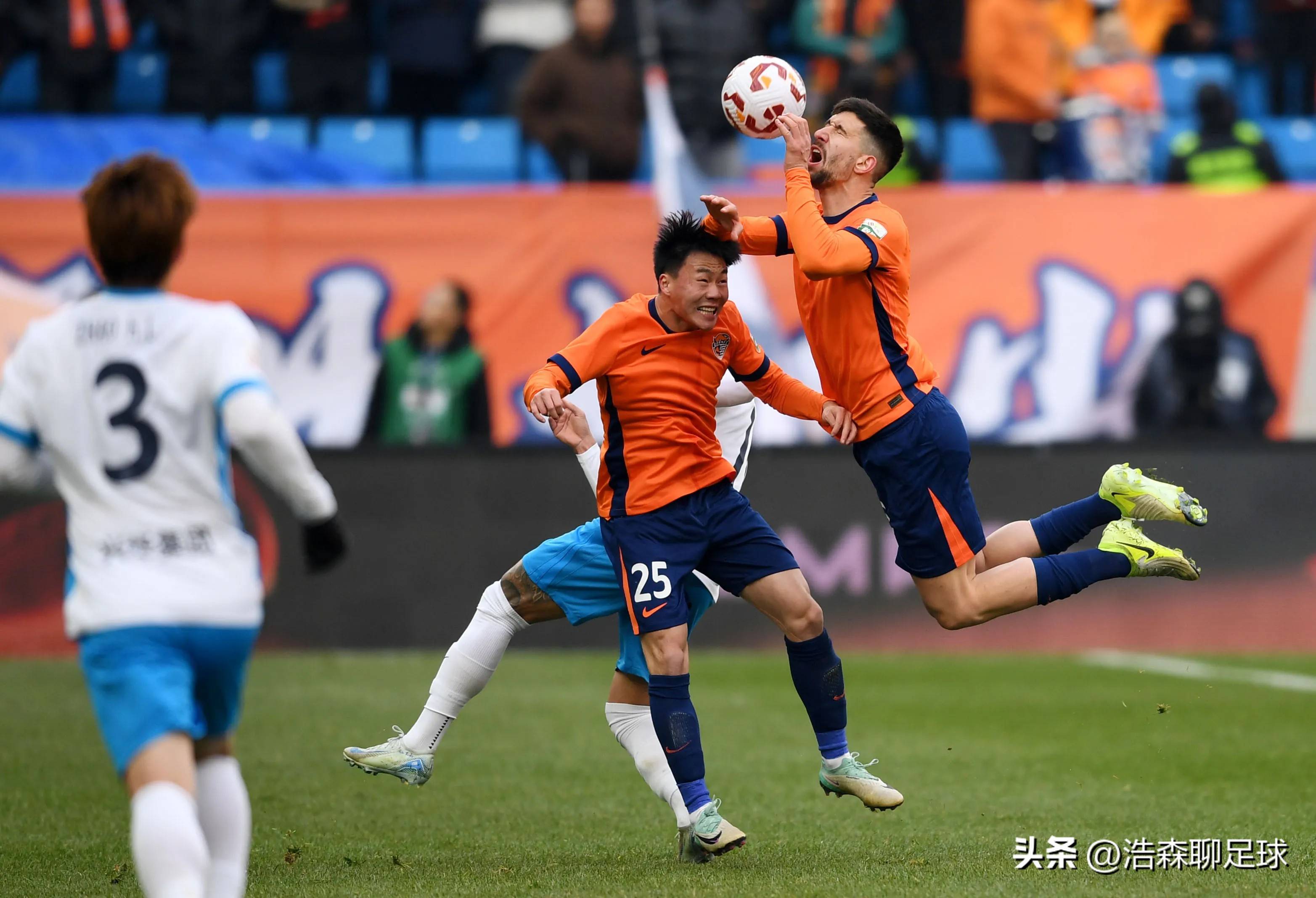 青岛黄海主场大胜,豪取六连胜的简单介绍 青岛黄海主场大胜,豪取六连胜的简单介绍