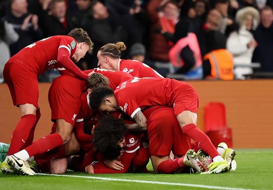 包含利物浦主场击败南安普顿,稳固领跑位置的词条 包含利物浦主场击败南安普顿,稳固领跑位置的词条