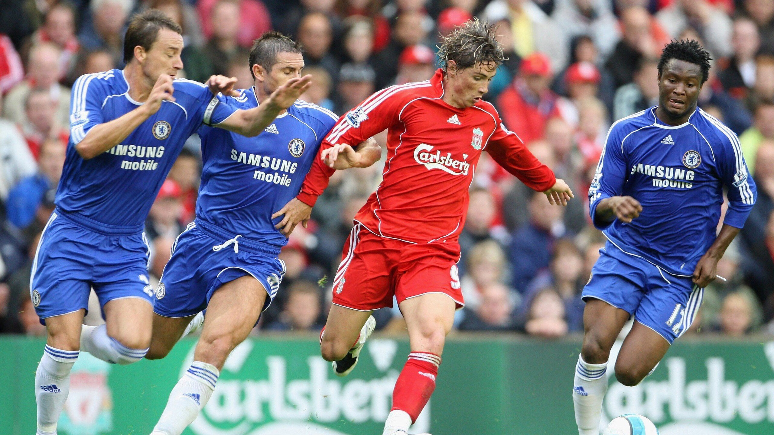 那不勒斯狂胜德国，劳塔罗关键回合不手软，诠释南美足球的坚韧与智慧