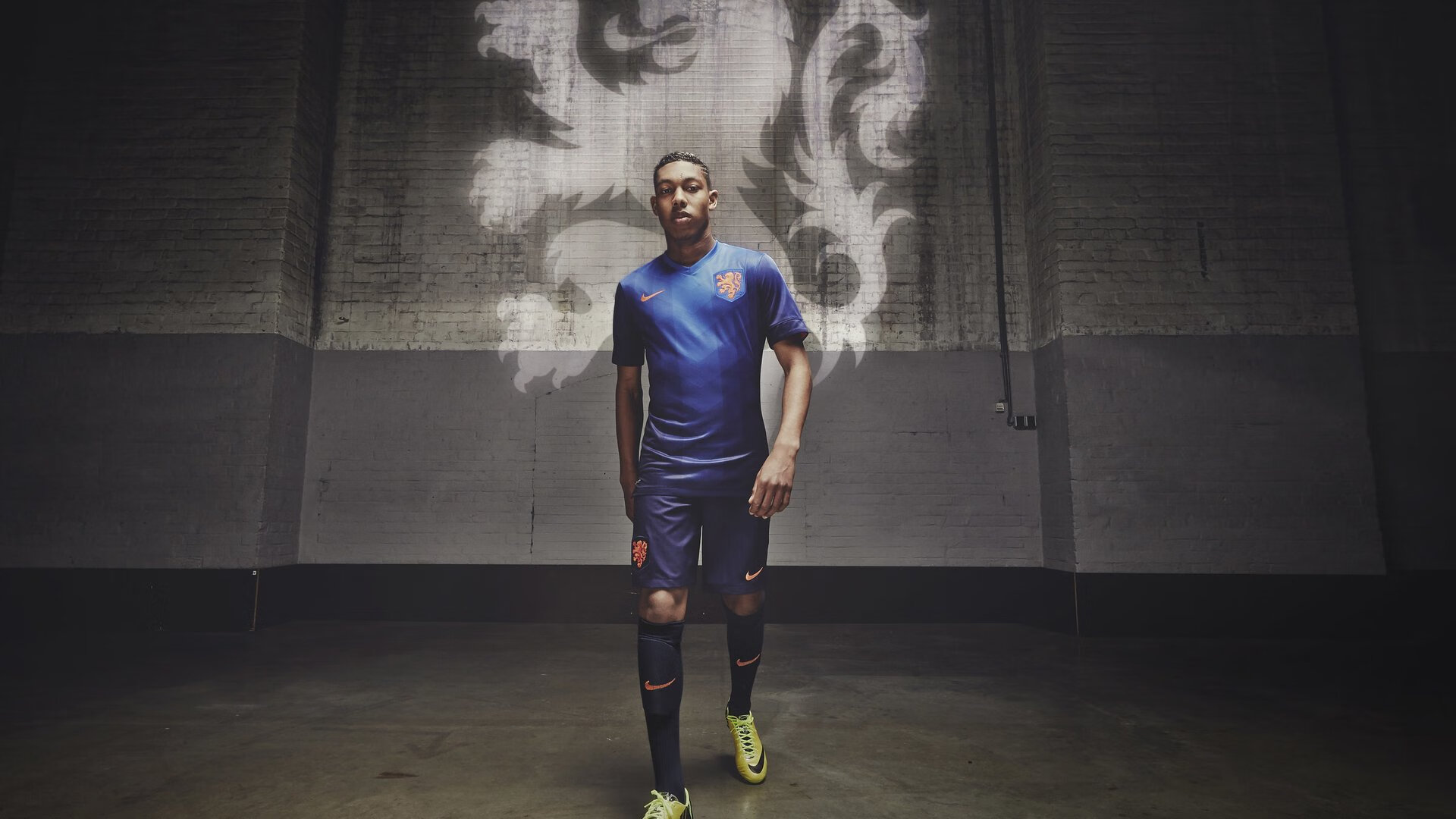 绿茵场上的逆袭者，从尼日利亚绝杀到金玟哉的德甲统治