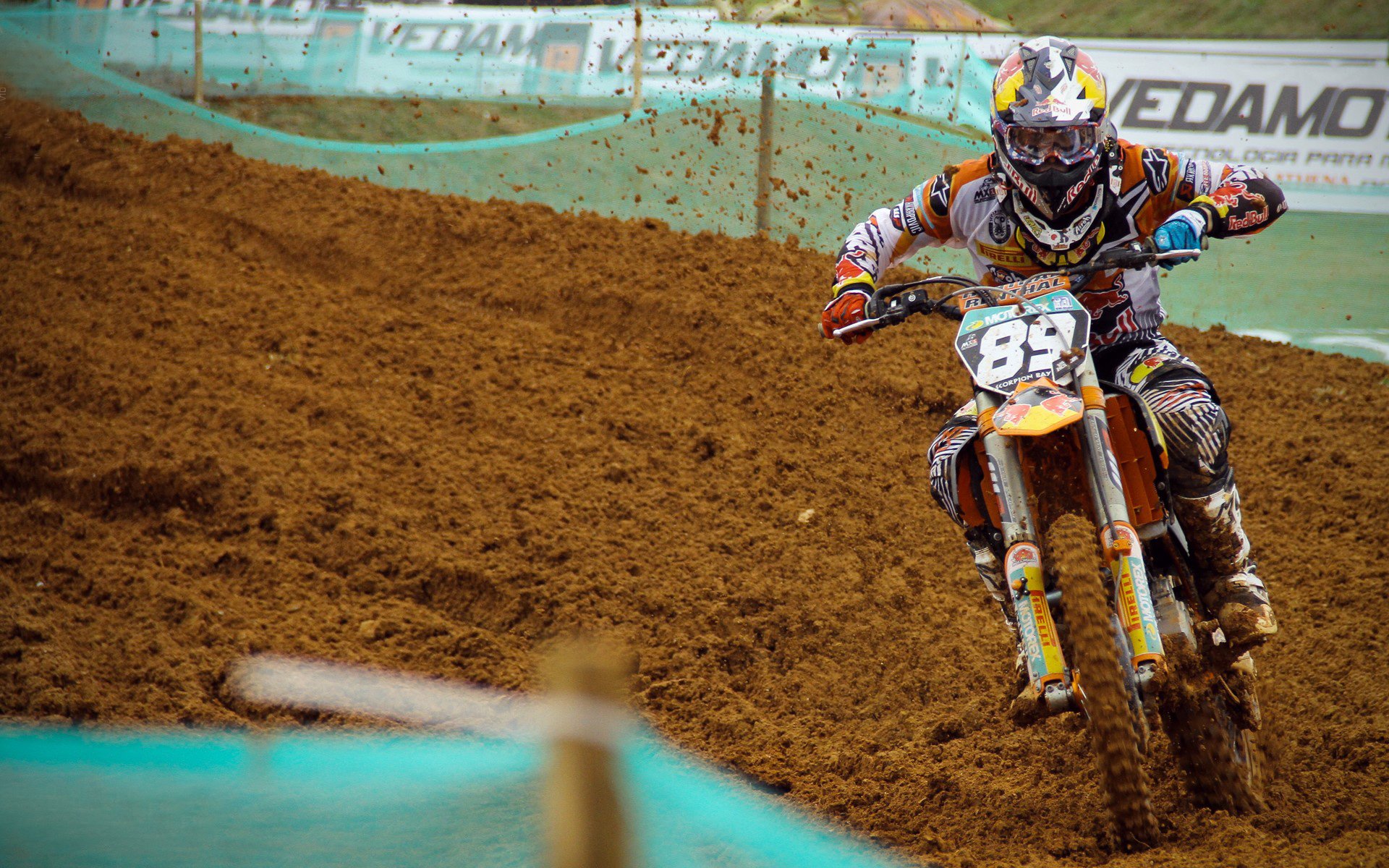 南美风暴遇阻亚平宁,孔德统治全场,AC米兰力克阿根廷的战术启示